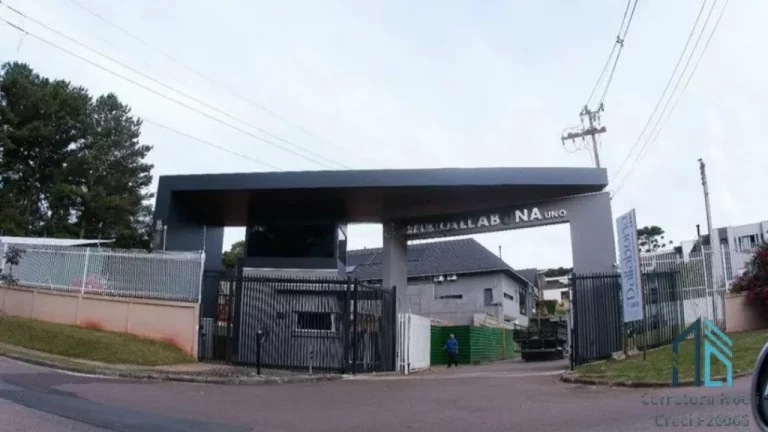 Imagem Casa com 620 m², 04 suítes, 04 vagas em condomínio no Orleans/Santa Felicidade em Curitiba PR