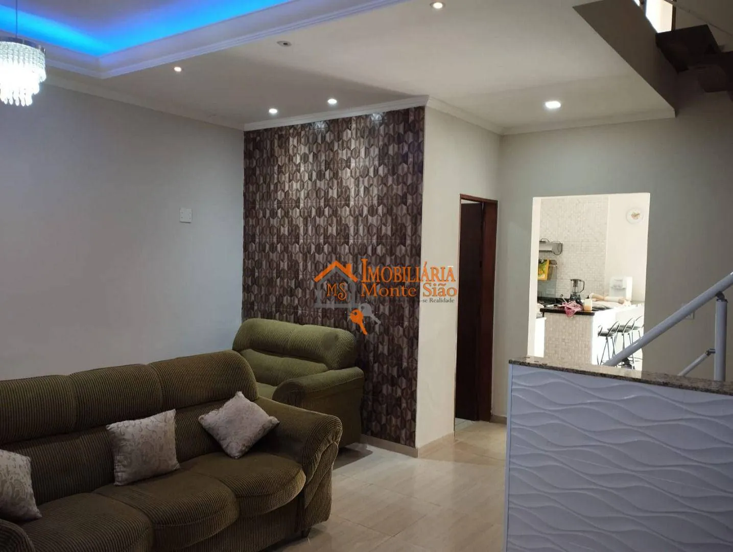 Imagem Sobrado com 3 dormitórios à venda, 220 m² por R$ 680.000,00 - Vila Caputera - Mogi das Cruzes/SP