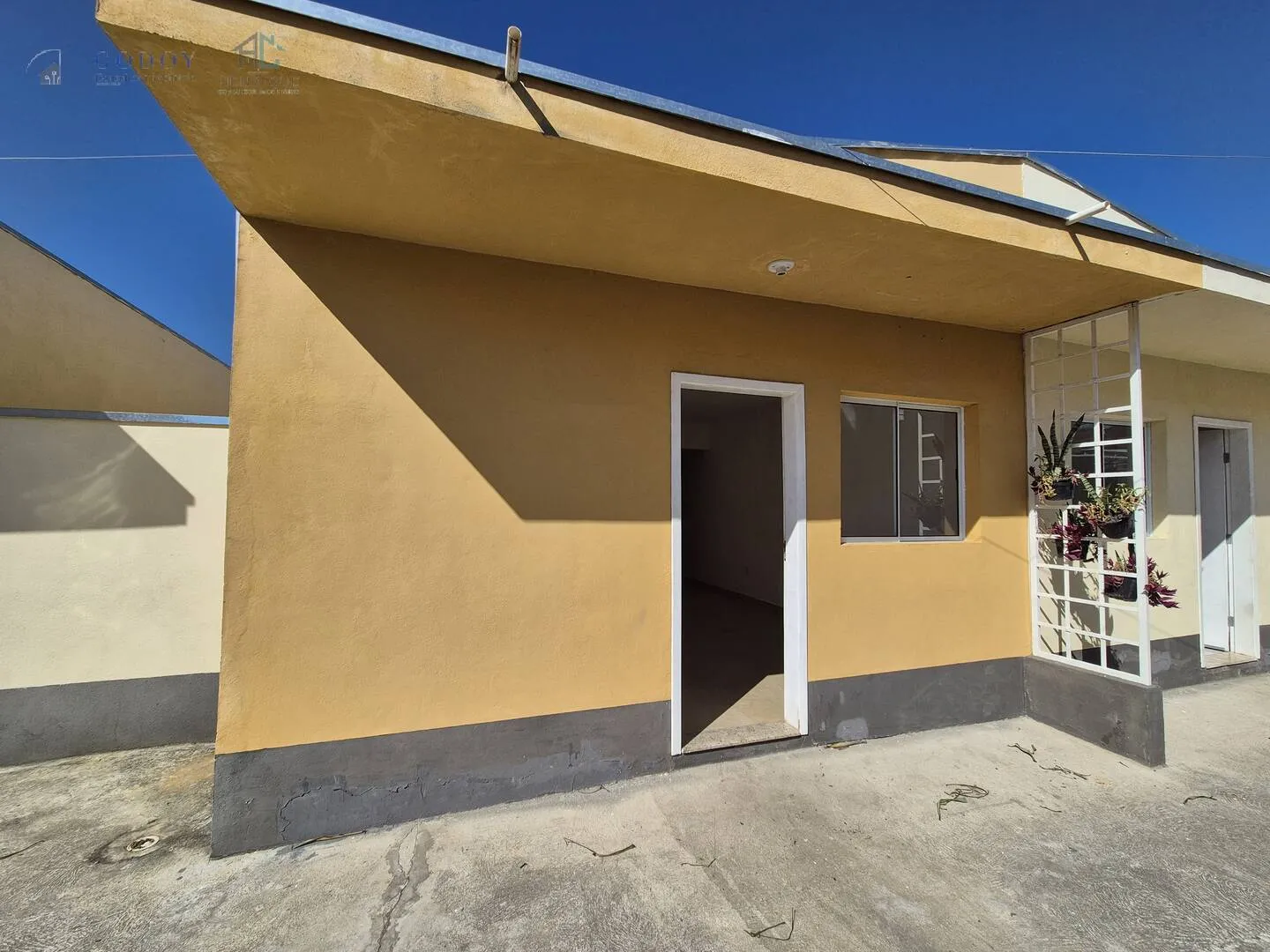 Imagem Casa Térrea com 3 Dormitórios sendo 1 suite em Condomínio Fechado