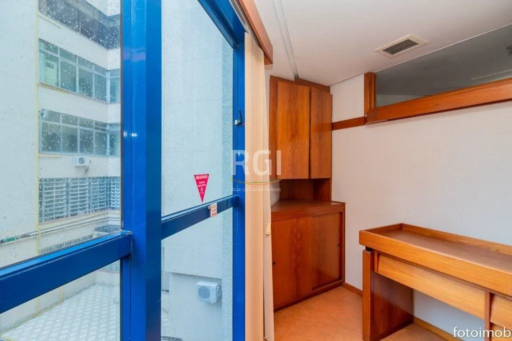 Imagem Conjunto/Sala para Venda - 55m², 2 dormitórios, 1 vaga - Centro Histórico