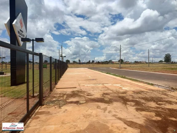 Imagem Villaggio Santa Inês - Terreno de Esquina com 450m2 à Venda já Parcelado em Campo Grande