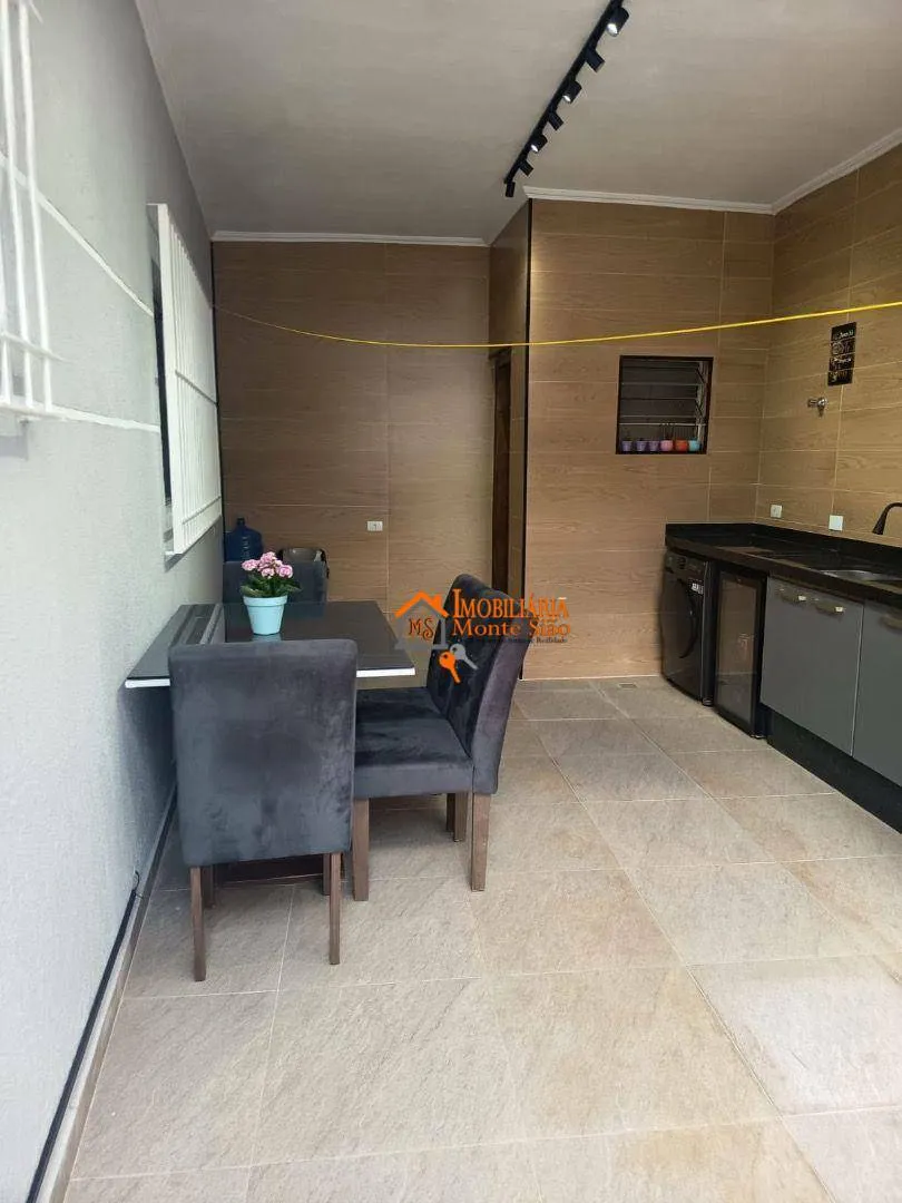 Imagem Sobrado com 2 dormitórios à venda, 204 m² por R$ 750.000,00 - Bonsucesso - Guarulhos/SP