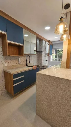 Imagem Apartamento com 2 dormitórios à venda, 63 m² por R$ 775.000 - Marapé - Santos/SP