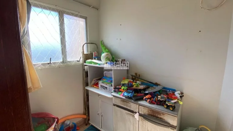 Imagem Apartamento com 3 dormitórios e suíte no Condomínio Edifício Fabiana, em Uberaba - Imperdível!