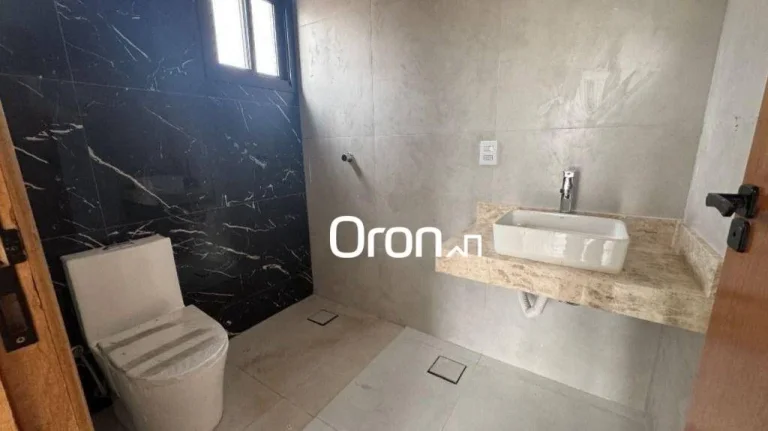 Imagem Sobrado à venda, 201 m² por R$ 1.700.000,00 - Jardins Porto - Senador Canedo/GO