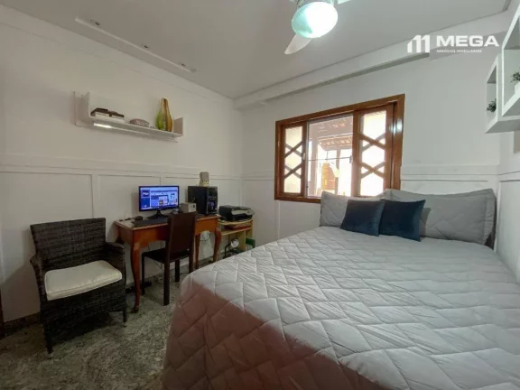 Imagem Casa Linear com 2 Quartos à venda, 240 m² por R$ 1.080.000 - Praia da Costa - Vila Velha/ES