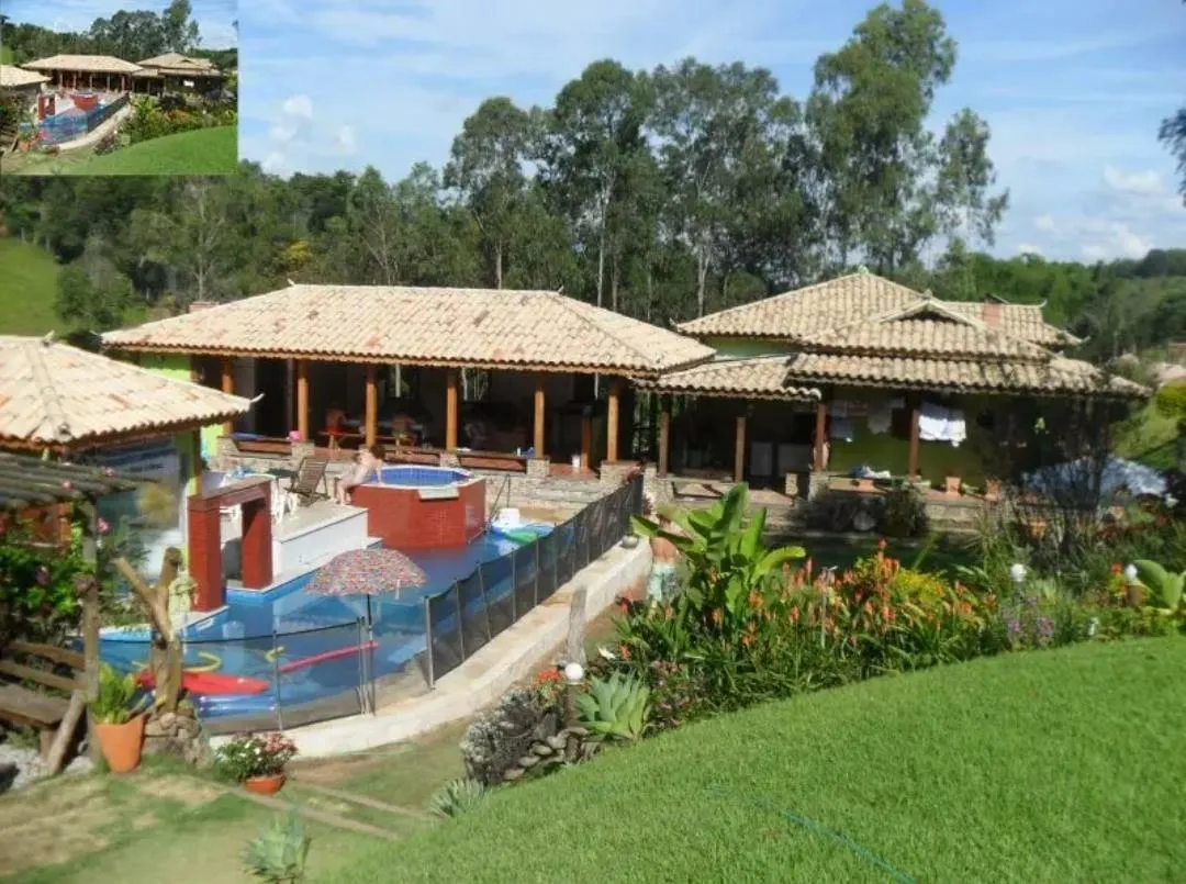 Imagem Vendo um belíssimo sítio em Carmópolis de Minas com 10 hectares de terra,