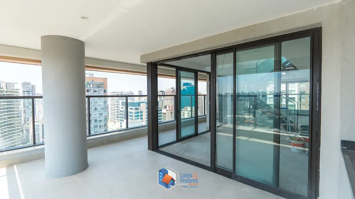 Imagem Cobertura para venda em Moema com 4 quartos, sendo 4 suítes, 281m²