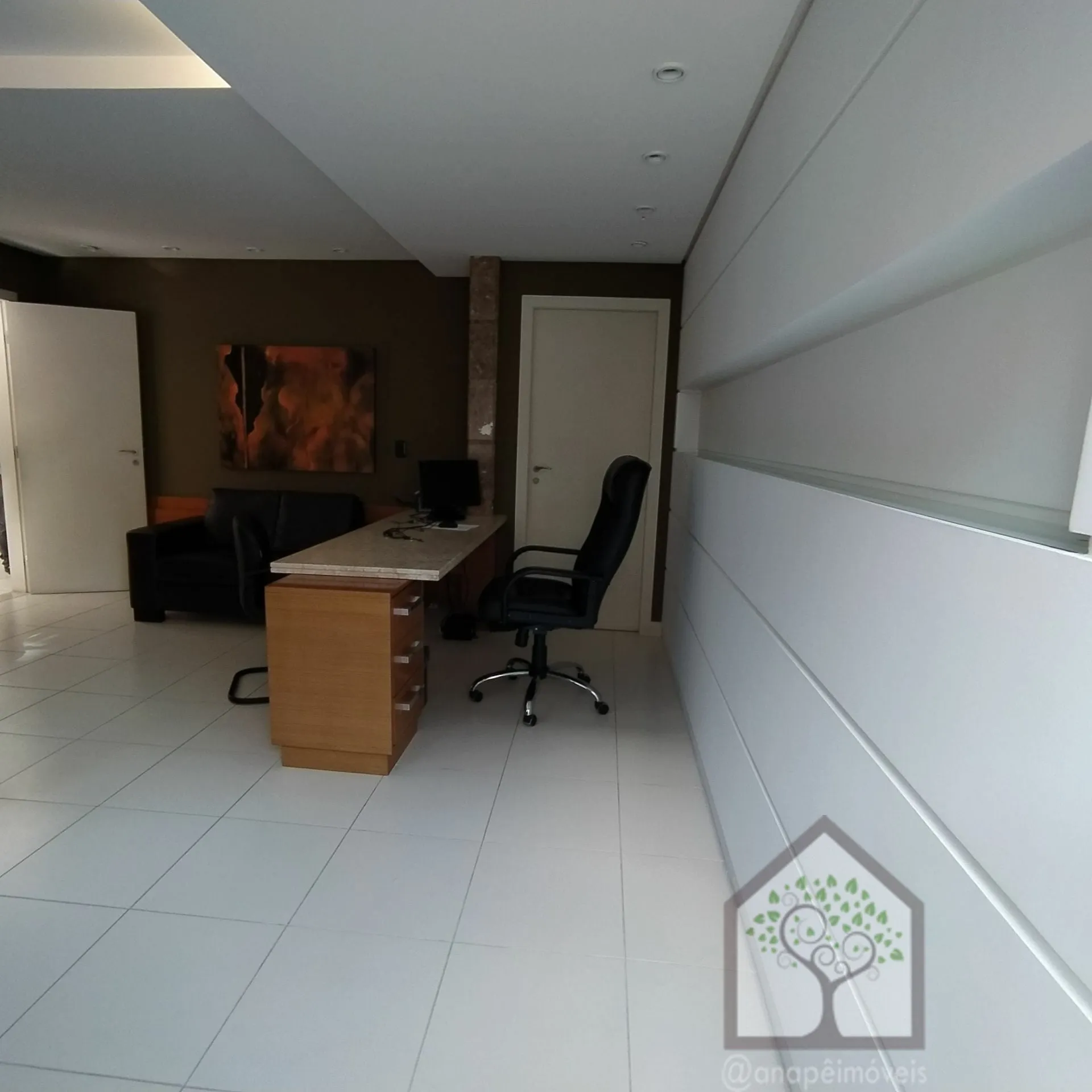 Imagem Sala comercial à venda no bairro Centro - Florianópolis/SC