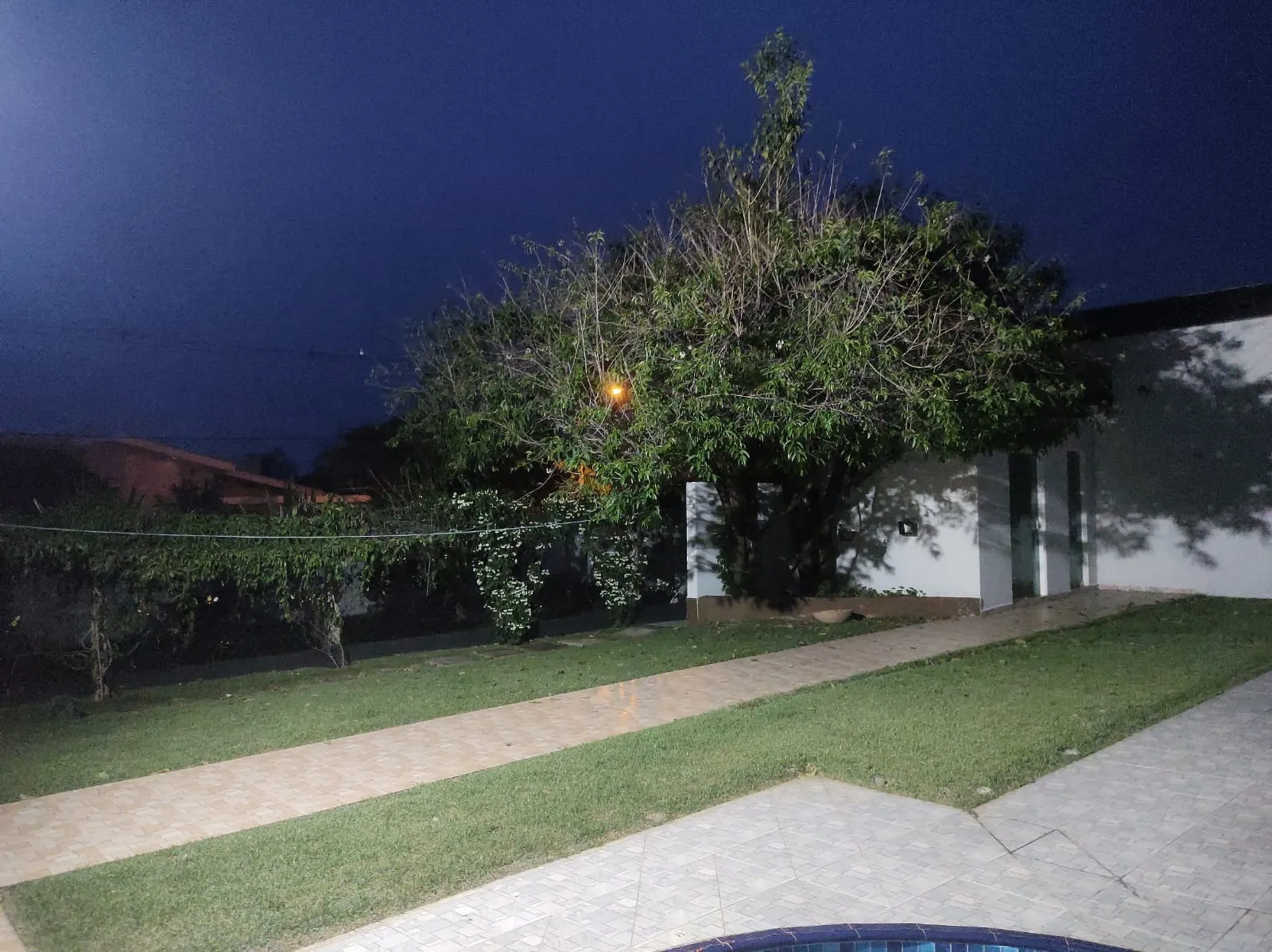 Imagem Casa com 3 quartos, 220 m² à venda