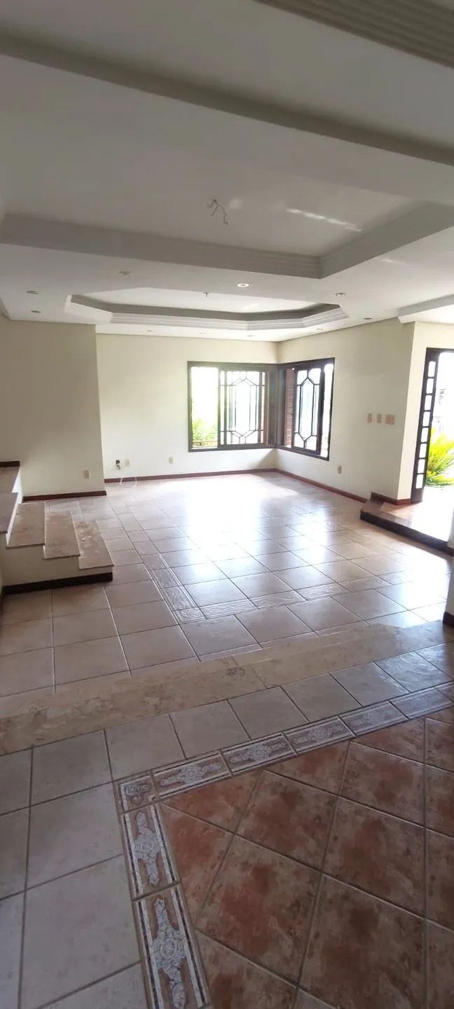 Imagem Triplex à venda em Porto Alegre, Jardim Itu-Sabará, com 5 quartos, 338.77m2