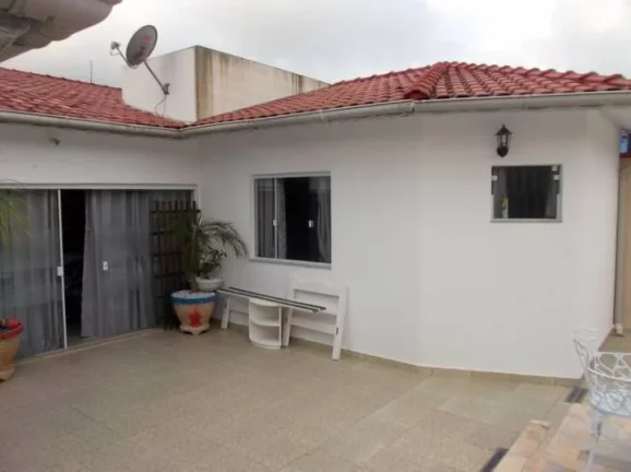 Imagem CASA 3 DORMITORIOS COM PISCINA