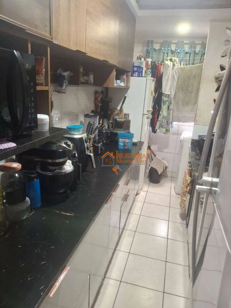 Imagem Apartamento com 2 dormitórios à venda, 56 m² por R$ 180.000,00 - Vila Sadokim - Guarulhos/SP
