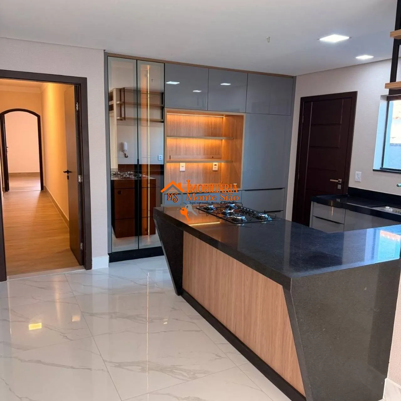 Imagem Sobrado com 4 dormitórios à venda, 400 m² por R$ 1.690.000,00 - Vila Rosália - Guarulhos/SP