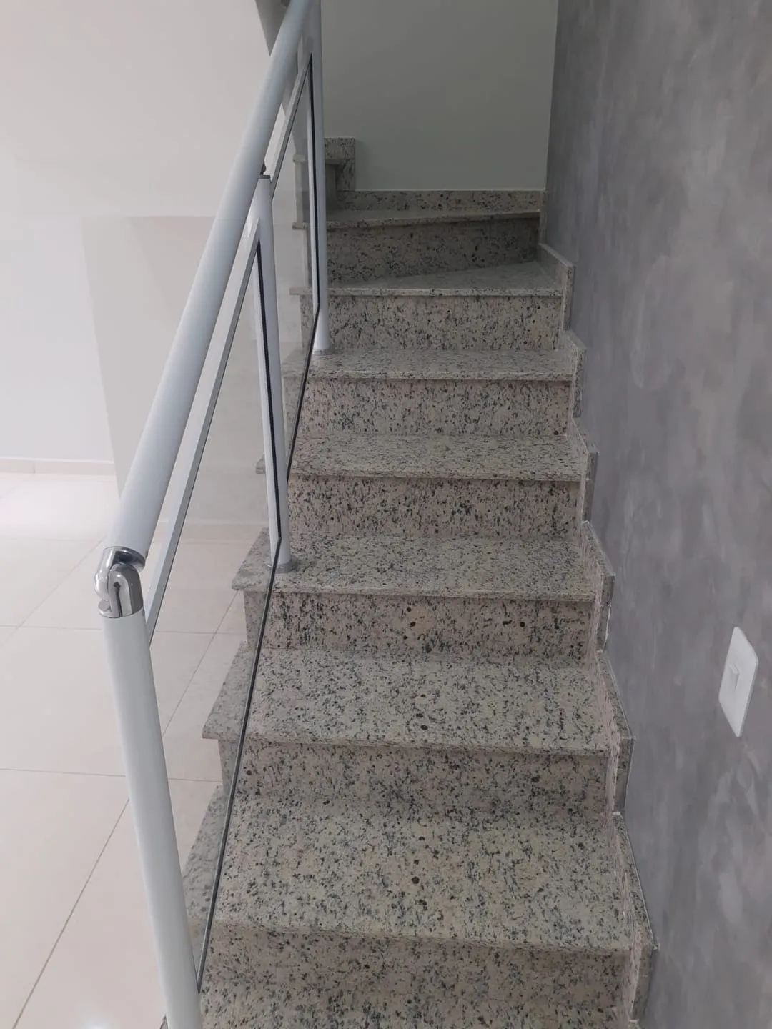 Imagem Casa à venda 2 Quartos, 1 Suite, 2 Vagas, 125M², Residencial e Comercial Portal dos Eucaliptos, Pindamonhangaba - SP