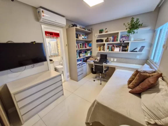 Imagem A 5ª Avenida Imóveis selecionou esse apartamento cheio de charme no Horto Florestal, localizado na Avenida santa Luzia: 4 Suítes com 235,00m²