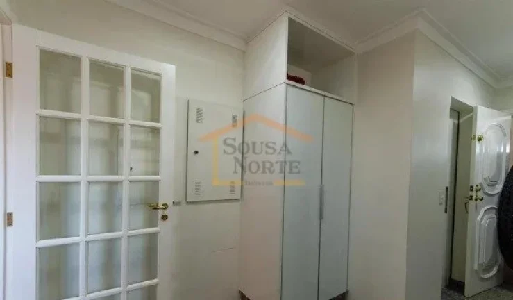 Imagem OPORTUNIDADE!!!!!
Cobertura, 3 dormitórios, sendo 3 suítes, closet, terraço, sala de jantar/estar...
