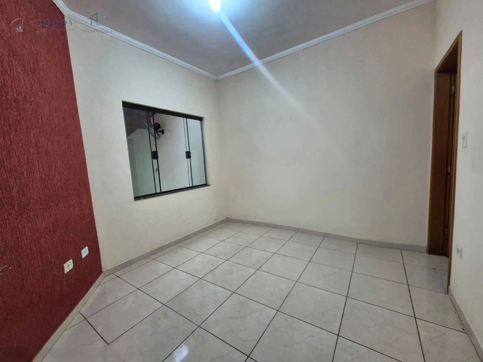 Imagem Excelente Casa no Mombaça com Suíte