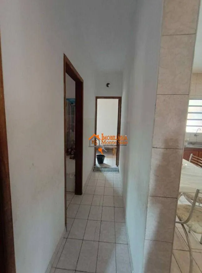 Imagem Sobrado com 4 dormitórios à venda, 250 m² por R$ 690.000,00 - Parque Santos Dumont - Guarulhos/SP