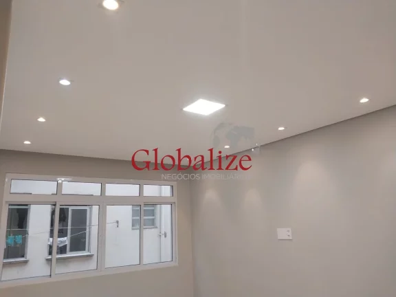 Imagem Apartamento à venda no Embaré, Santos-SP: 2 quartos, 1 sala, 1 banheiro, 1 vaga de garagem. Moderno e reformado! R$ 420.000