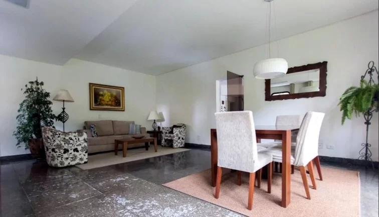 Imagem Flat disponível para locação no L'Hermitage Flat, com 58m², 1 dormitório e 1 vaga