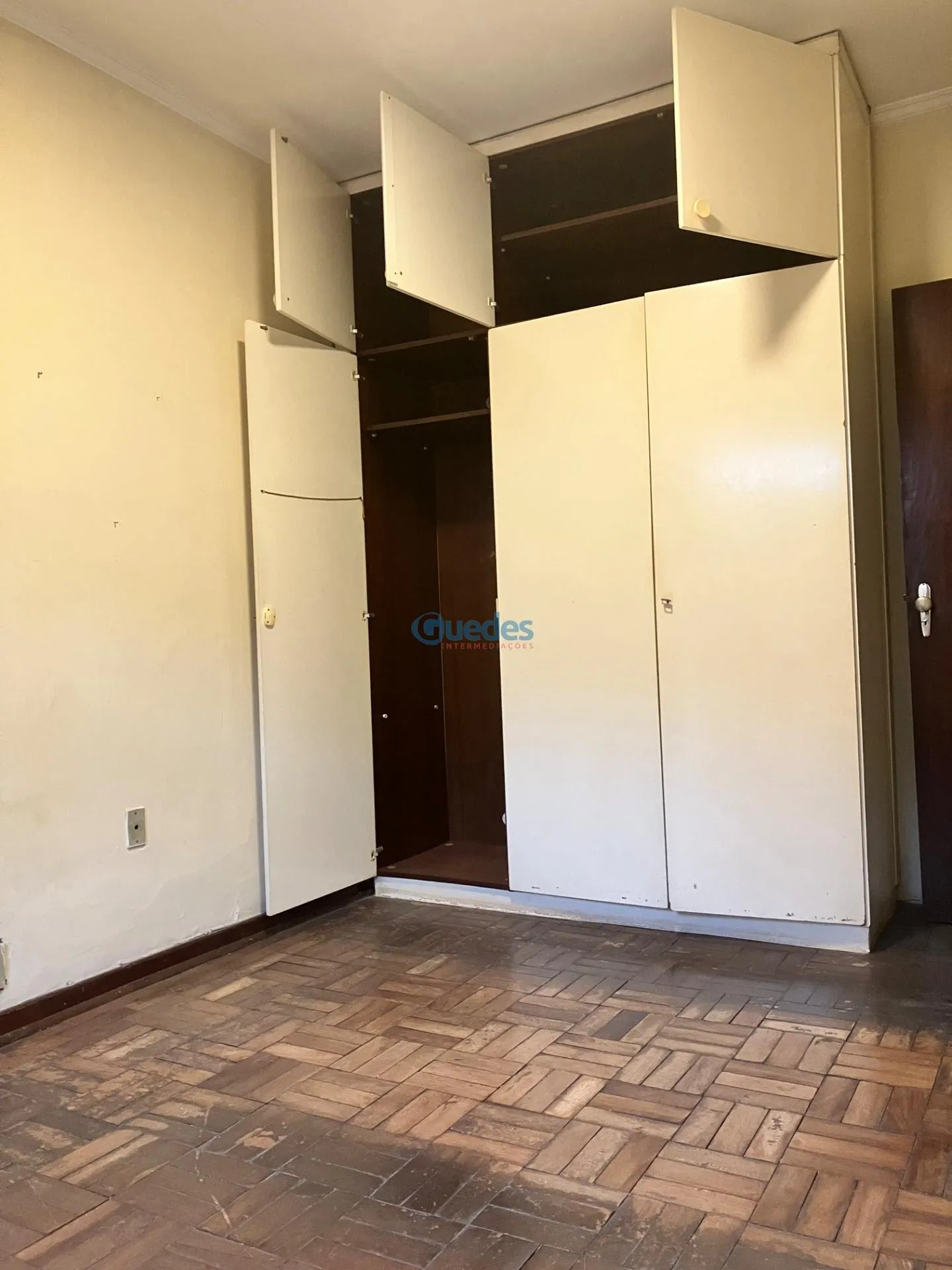 Imagem Ponto Comercial à Venda em Vila São Francisco, SP | 3 Dorms, 1 Suíte, 3 Banheiros