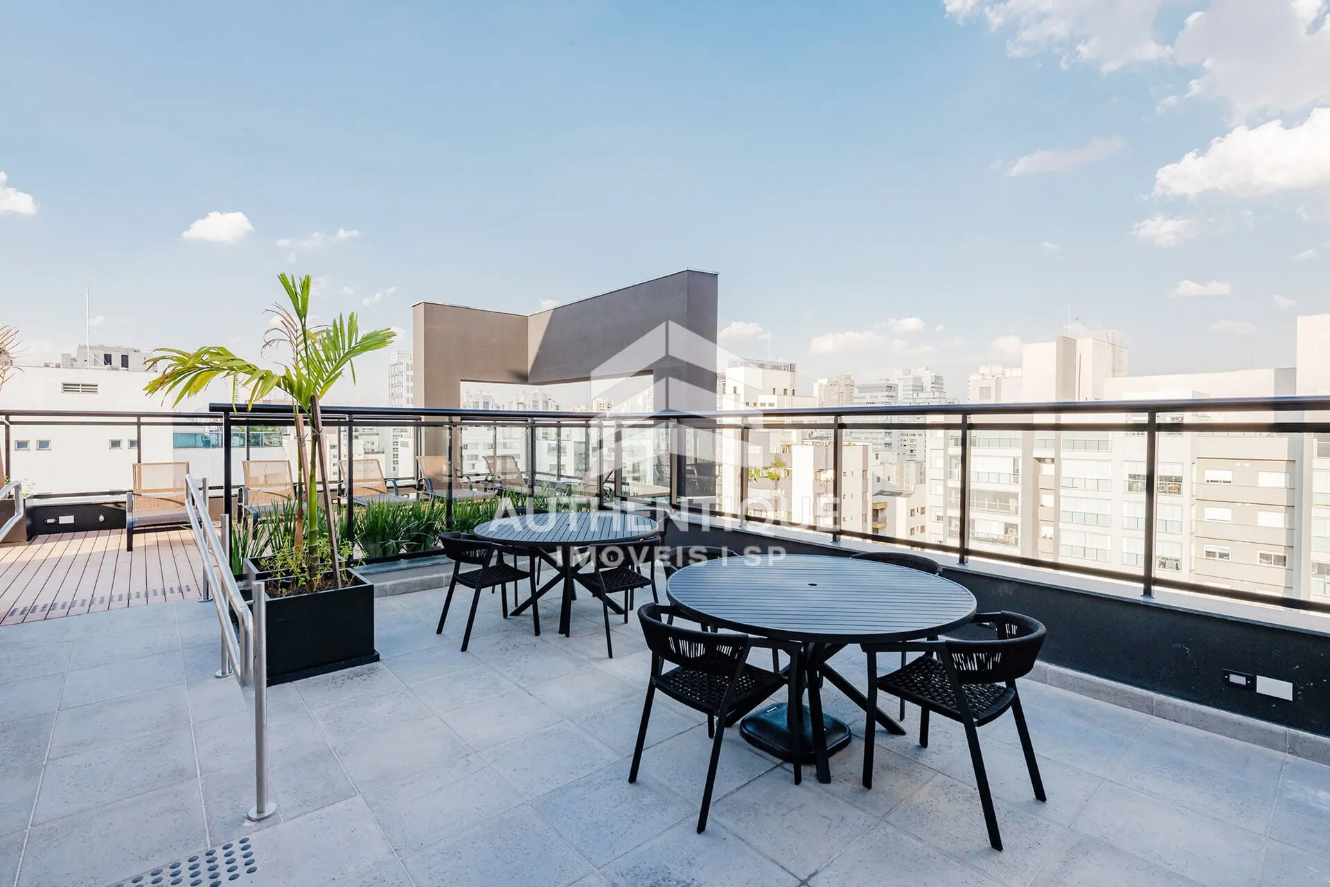 Imagem 1300 Jurupis Moema - Apartamento à venda em São Paulo/SP
