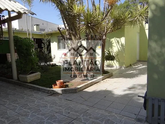Imagem Casa a Venda no bairro Água Verde - Curitiba, PR