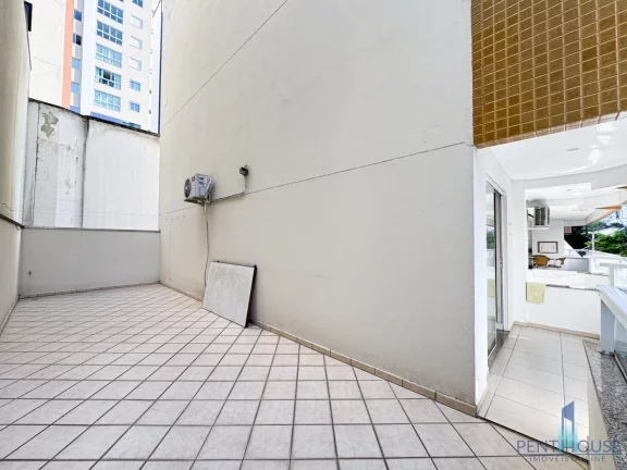 Imagem Apartamento com Terraço para Venda em Balneário Camboriú, CENTRO, 3 dormitórios, 1 suíte, 2 banheiros, 2 vagas