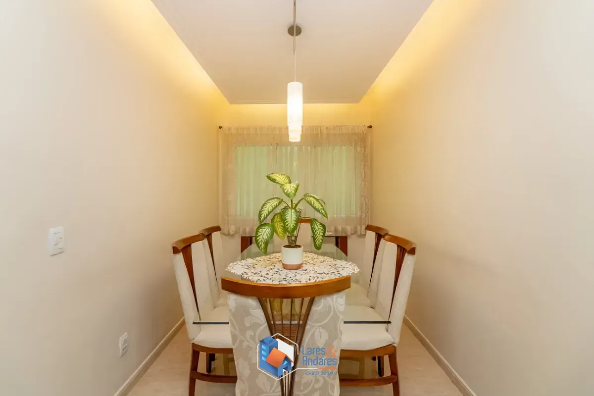 Imagem Sobrado para venda em Jardim Maria Estela com 3 quartos, sendo 3 suítes, 500m²