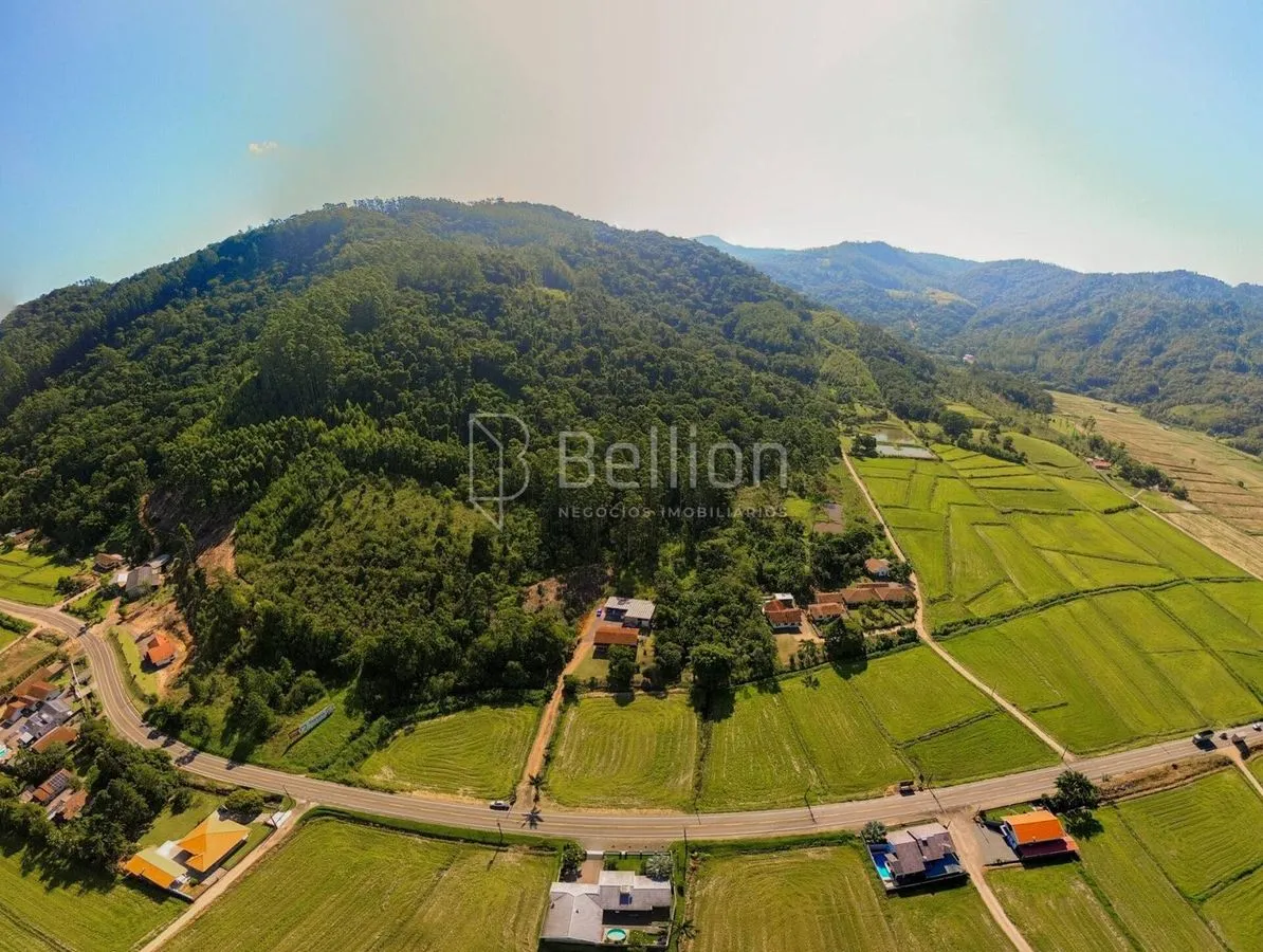 Imagem Sítio em Rodeio com ampla área e excelente potencial