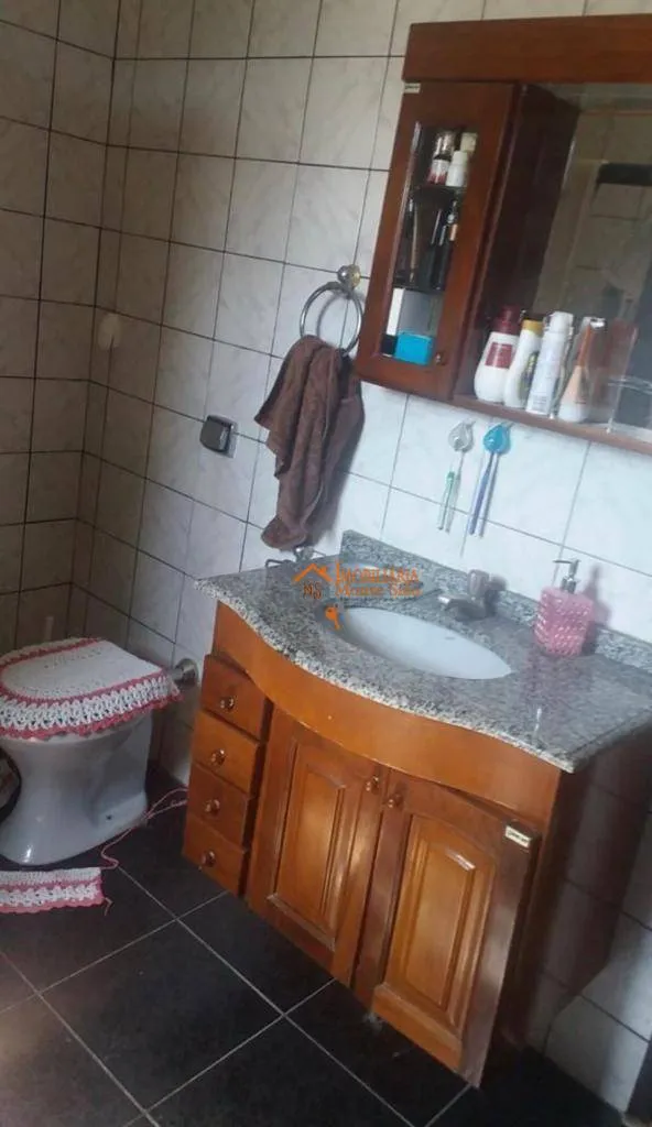 Imagem Sobrado com 3 dormitórios à venda, 195 m² por R$ 680.000,00 - Vila Hulda - Guarulhos/SP