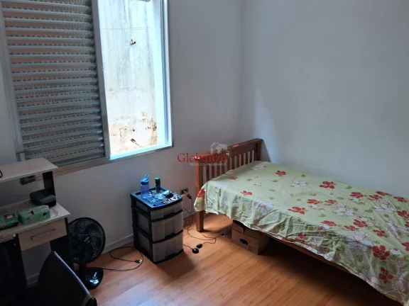 Imagem Apartamento térreo de fundos de 1 dormitório para reforma em Santos no Embaré à venda por R$ 325.000,00