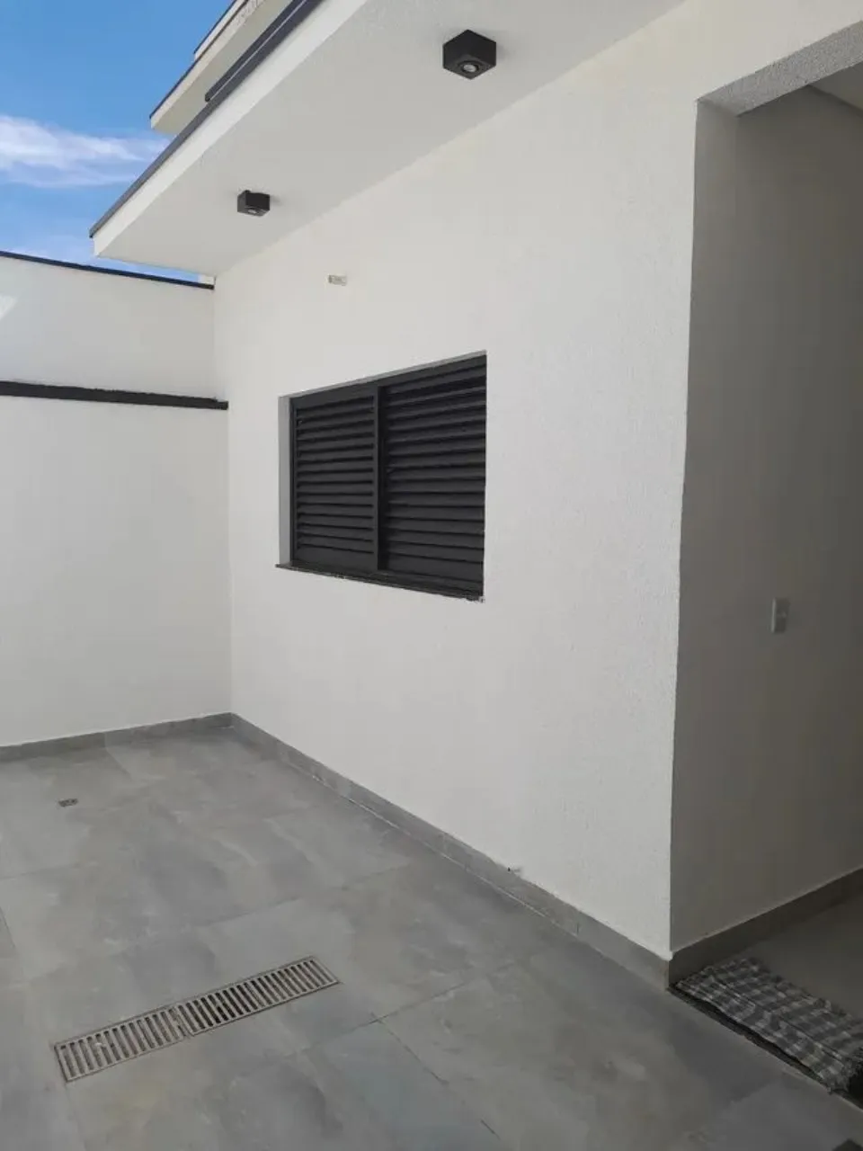 Imagem Casa em Condomínio à Venda em Sorocaba-SP, Bairro Horto Florestal: 3 Quartos, 1 Suíte, 1 Sala, 2 Banheiros, 2 Vagas, 110m².