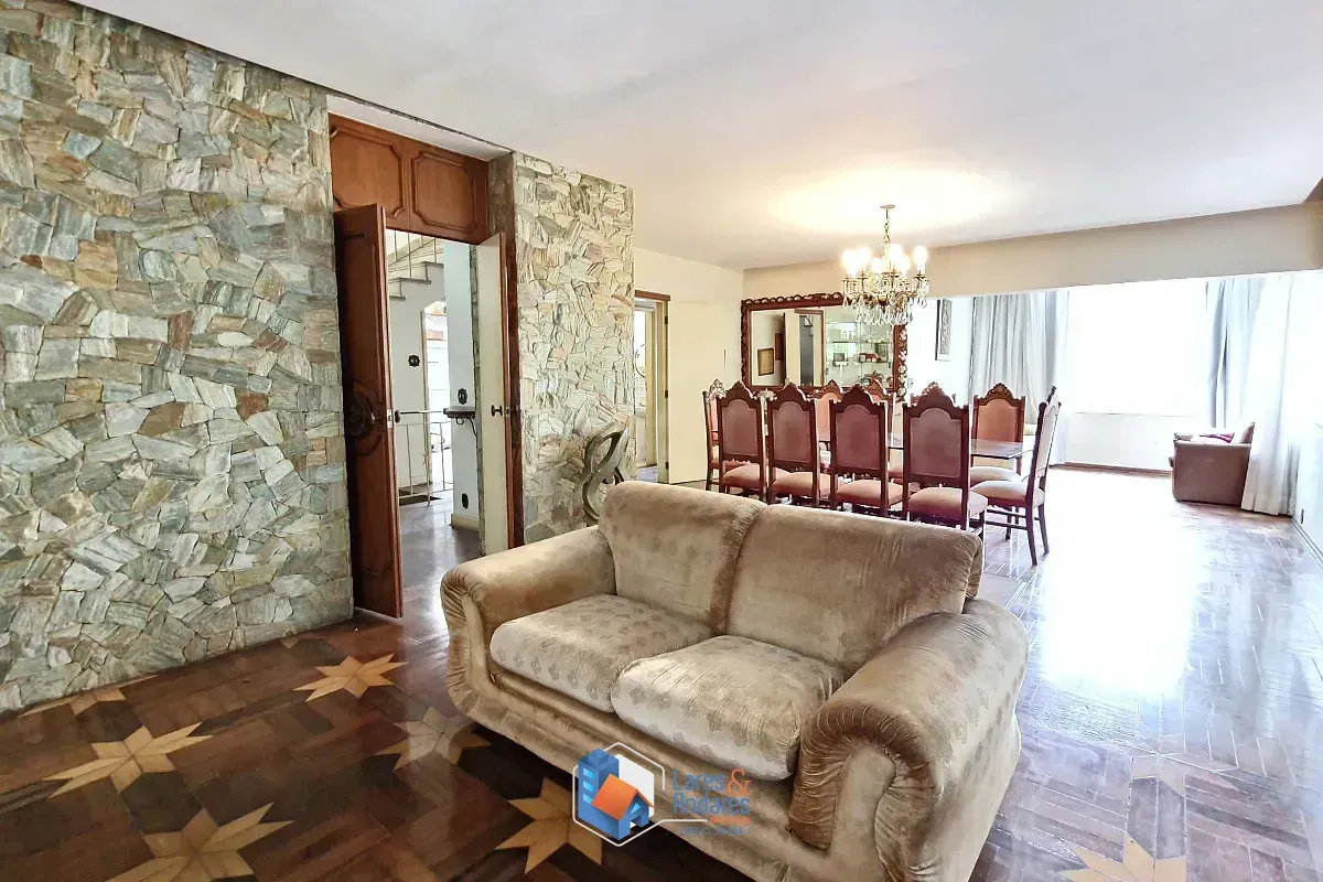 Imagem Sobrado para venda em Cambuci com 6 quartos, sendo 4 suítes, 473m²