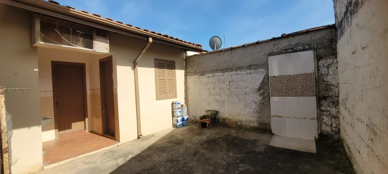 Imagem Casa à venda 2 Quartos, 2 Vagas, 171.3M², Maria Áurea, Pindamonhangaba - SP