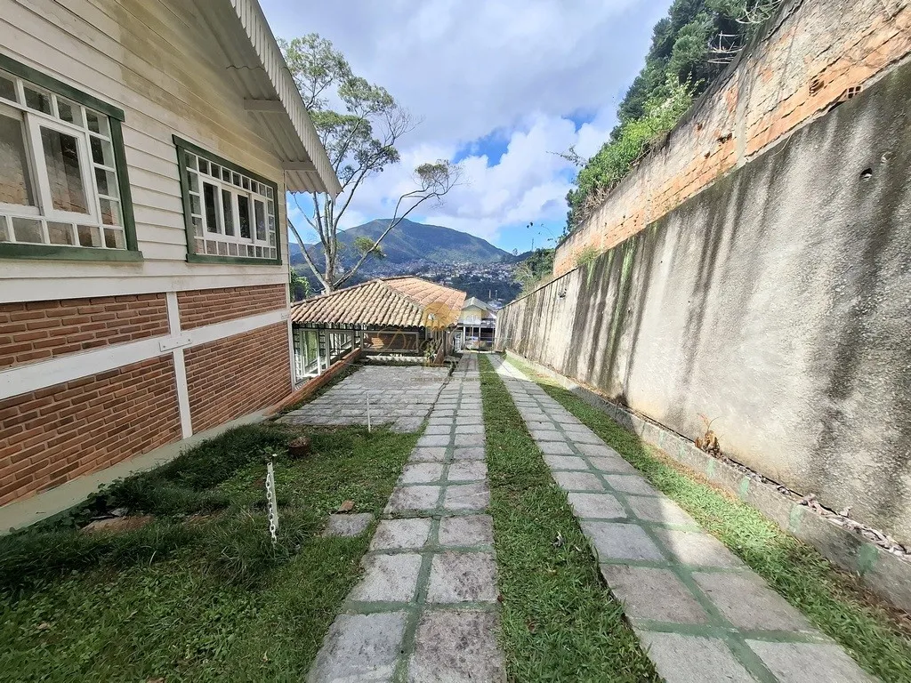 Imagem Casa para Venda em Teresópolis / RJ no bairro Jardim Europa