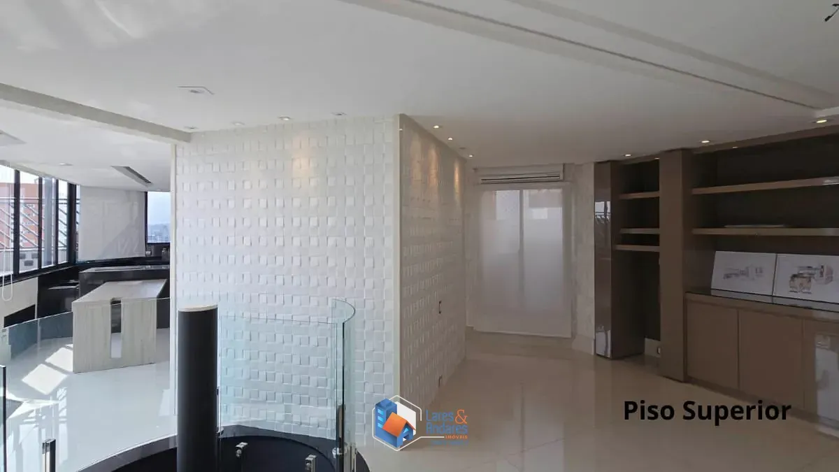 Imagem Cobertura para venda e locação em Campo Belo com 4 quartos, sendo 2 suítes, 440m²