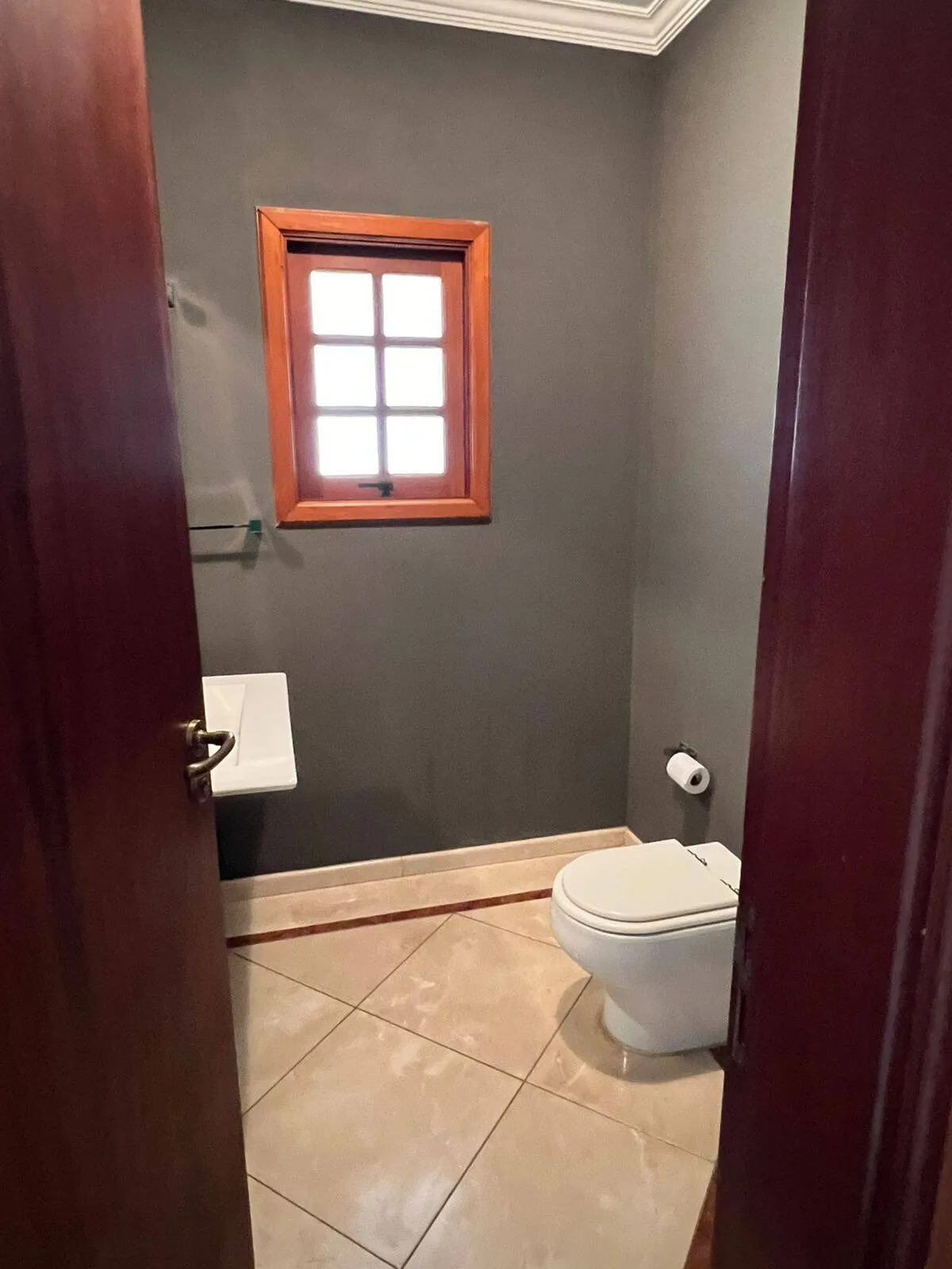Imagem Casa Exclusiva em Tamboré, Santana de Parnaíba - Rodeada de Verde