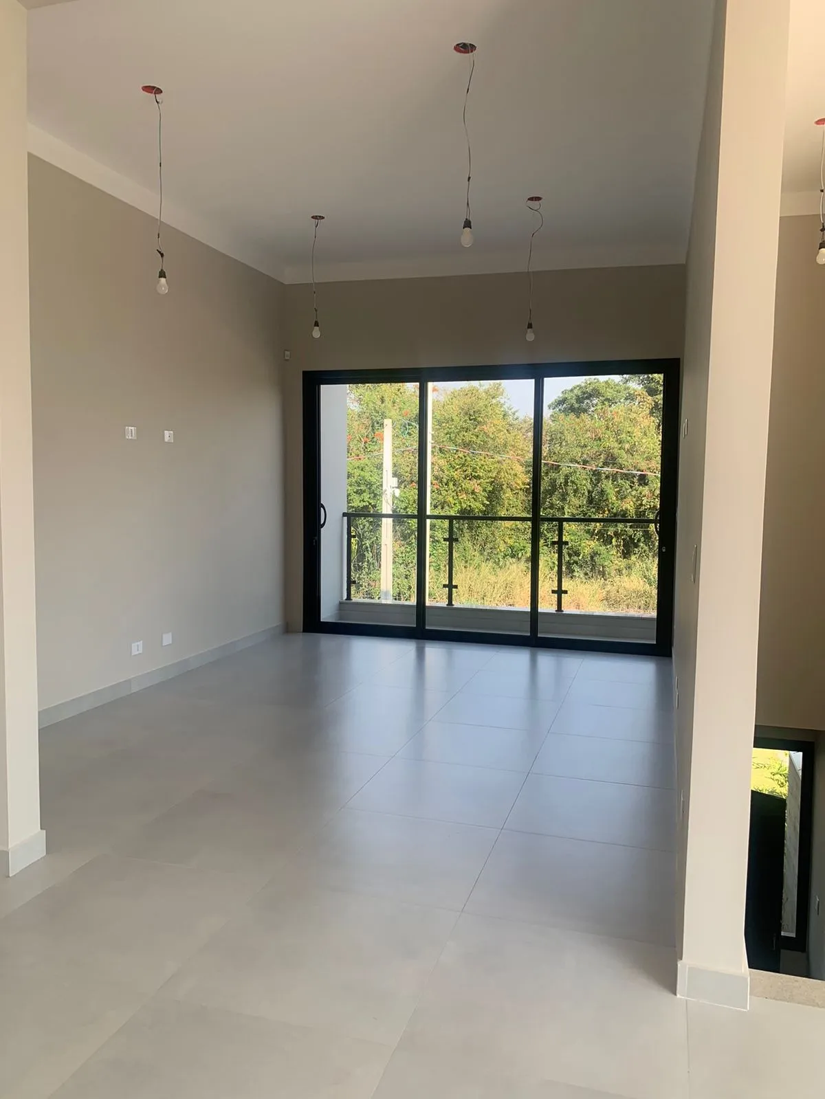 Imagem "Casa de Campo no Cond. Ninho Verde I Eco Residence - Aconchego e Sustentabilidade em Um Só Lugar"