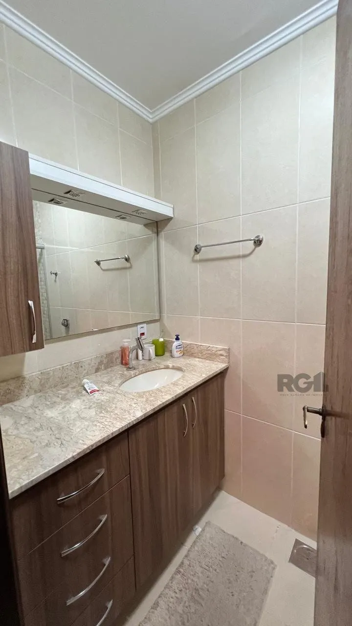 Imagem Apartamentos com 5 quartos, 2 suítes, 4 vagas de garagem, no bairro Santana, Porto Alegre/RS