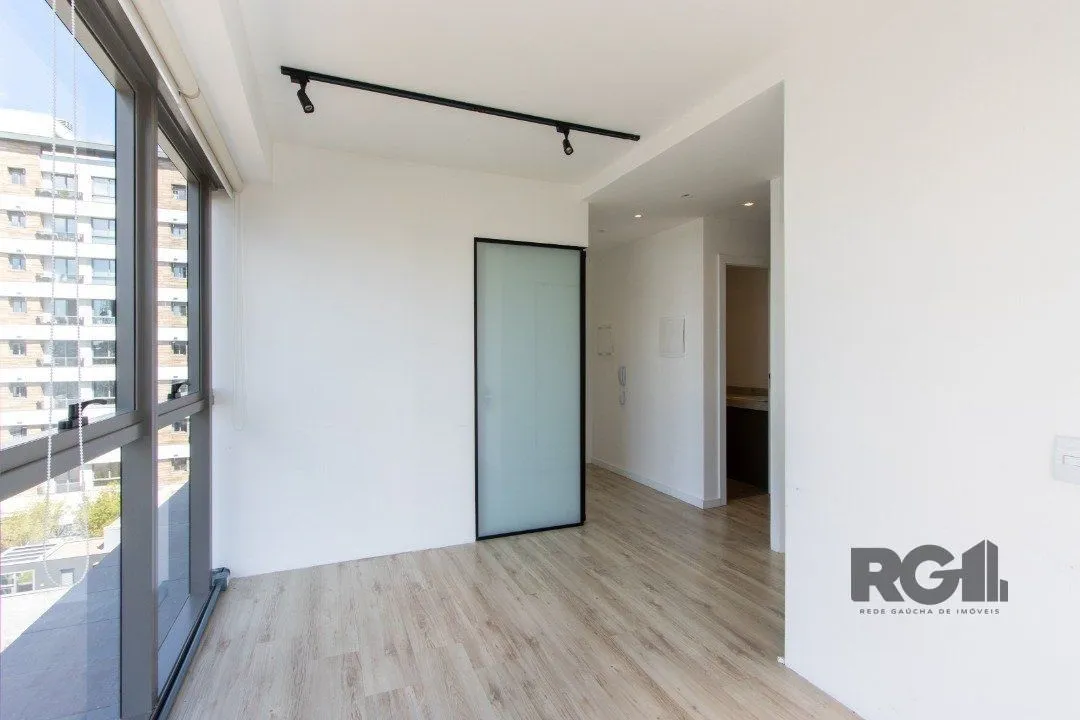 Imagem Conjunto/Sala para Locação/Aluguel - 33.28m², 0 dormitórios, 1 vaga - Tristeza