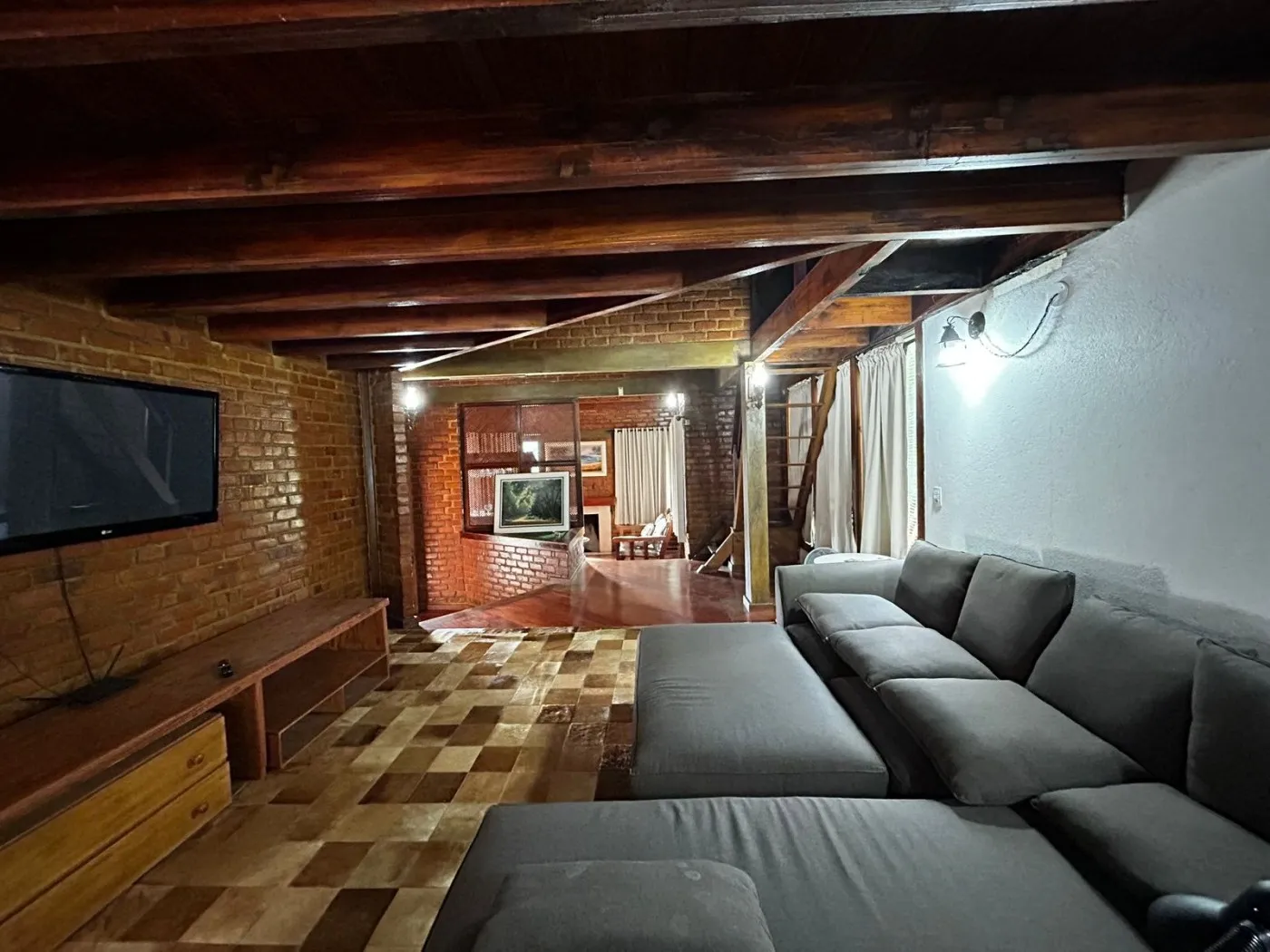 Imagem Casa para Venda em Petrópolis / RJ no bairro Samambaia