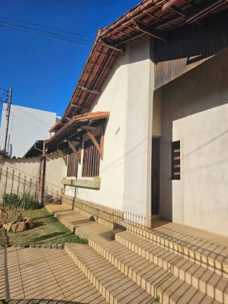 Foto do imóvel Casa com Lote Inteiro e Saída para Duas Ruas no Santa Maria – Timóteo