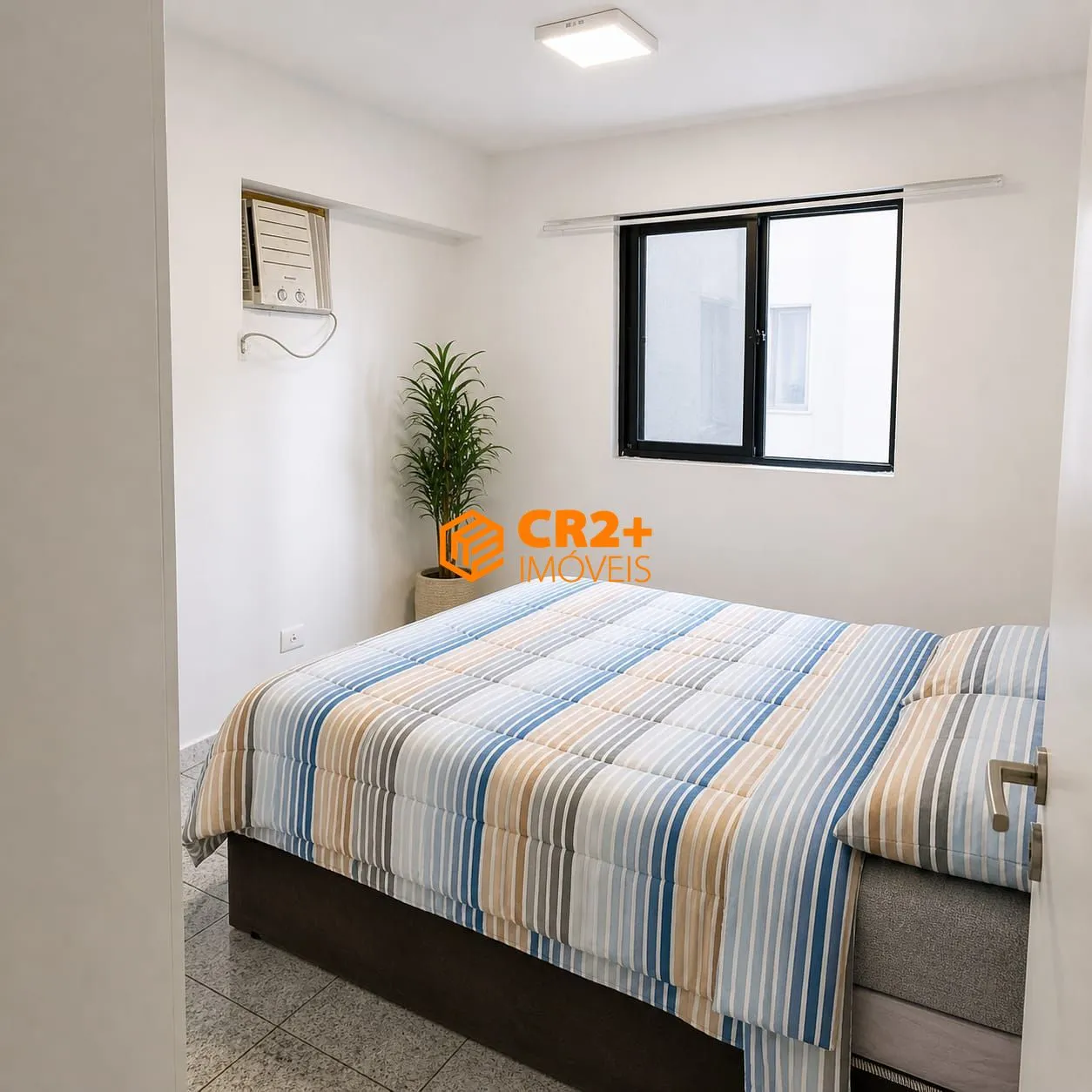 Imagem VENDO FLAT MOBILIADO - EXCELENTE LOCALIZAÇÃO EM BOA VIAGEM Área: 42m²