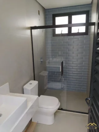 Imagem Casa Térrea com 3 suítes e 4 vagas cobertas no condomínio Brisas Jundiaí
