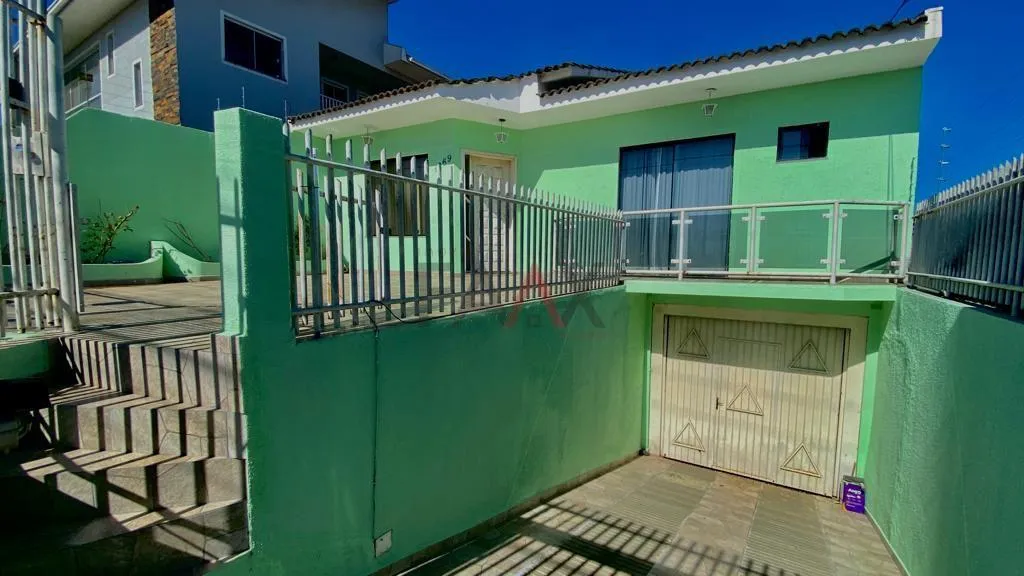 Foto do imóvel Excelente Casa à venda próximo à Praça da Ucrânia, TRIANON, GUARAPUAVA-PR