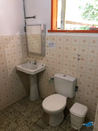 Imagem Casa Rustica com Piscina na Praia da Enseada, Ubatuba/SP - 300 m. do mar.
