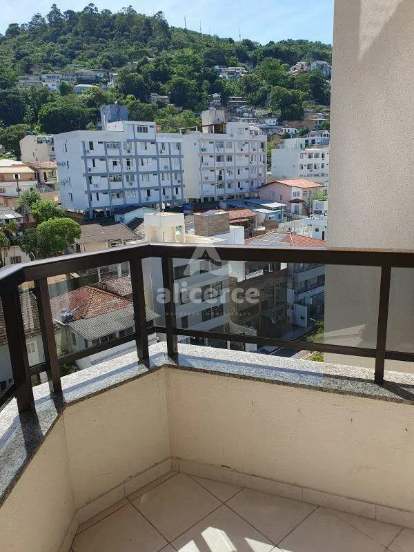 Imagem Apartamento à venda com 2 quartos 1 suíte, 76m² em Centro Florianópolis