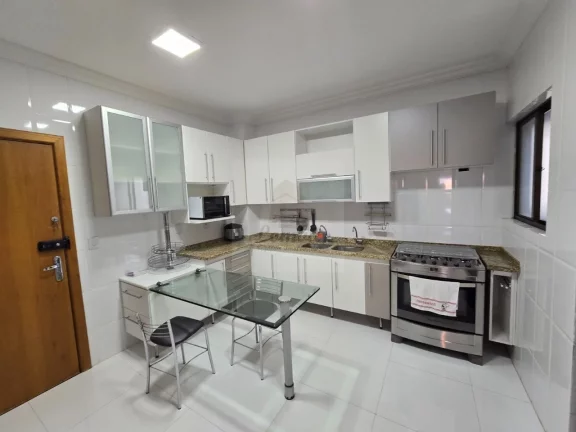 Imagem Apartamento de Luxo para Locação no Dom Aquino, Cuiabá-MT: 3 Quartos, 3 Suítes, 1 Sala, 4 Banheiros, 2 Vagas, 234m².